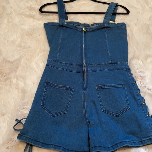 Jean short romper- size Medium - Picture 6 of 6